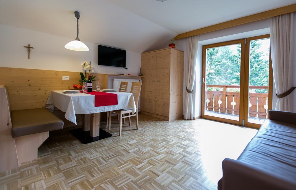 Appartamenti Genziana La Villa  Habitación foto