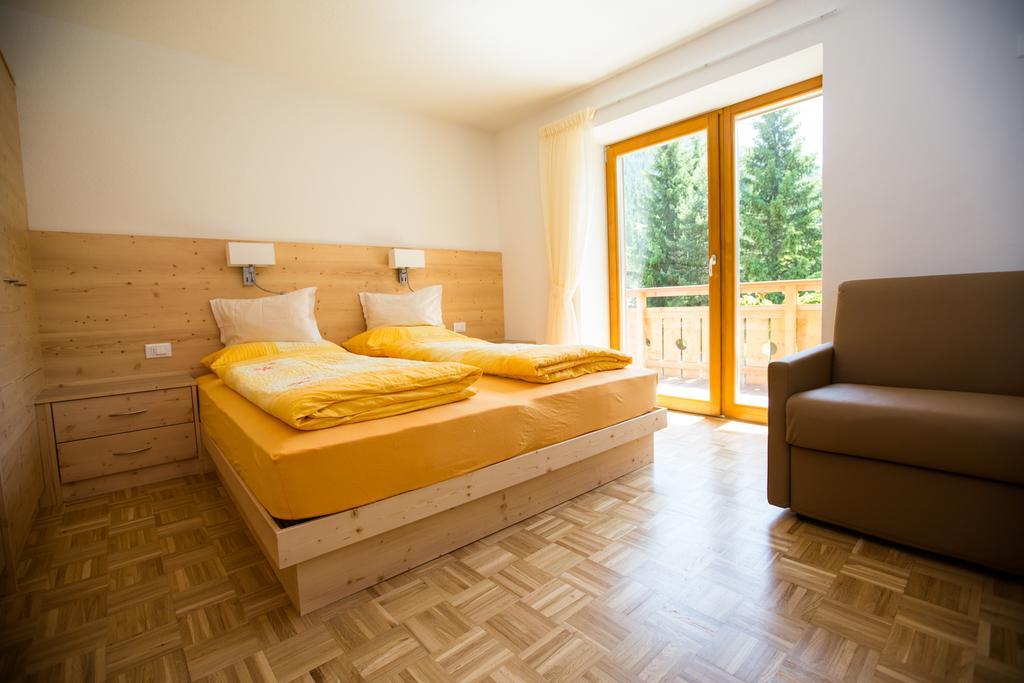 Appartamenti Genziana La Villa  Habitación foto